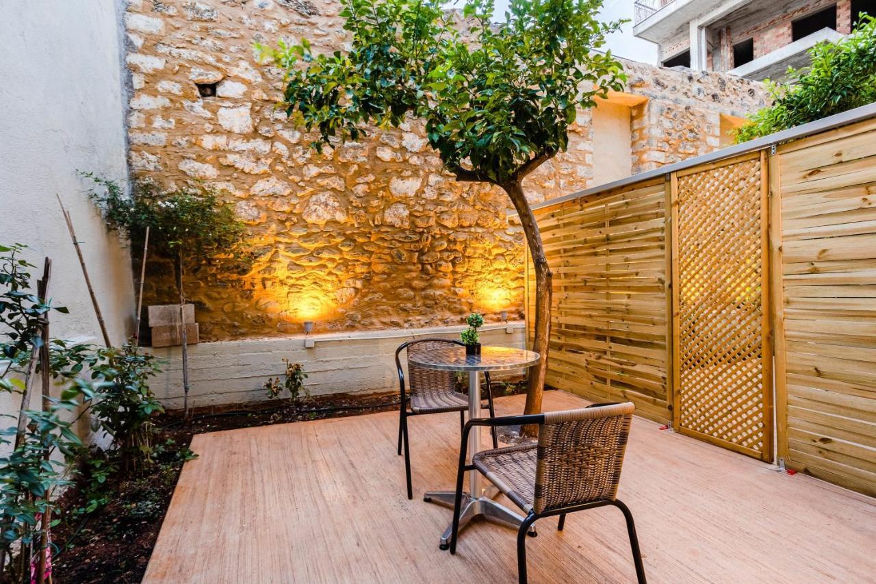 Uncover Kalamata'S Hidden Gem - Cosy City Nest 외부 사진